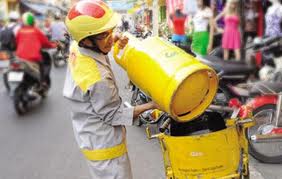 Giá gas tháng 2 giảm 13.000 đồng/bình